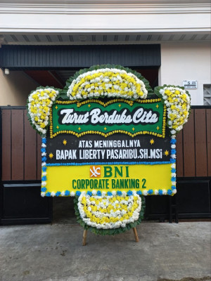 Papan Bunga Duka di Muara Jaya